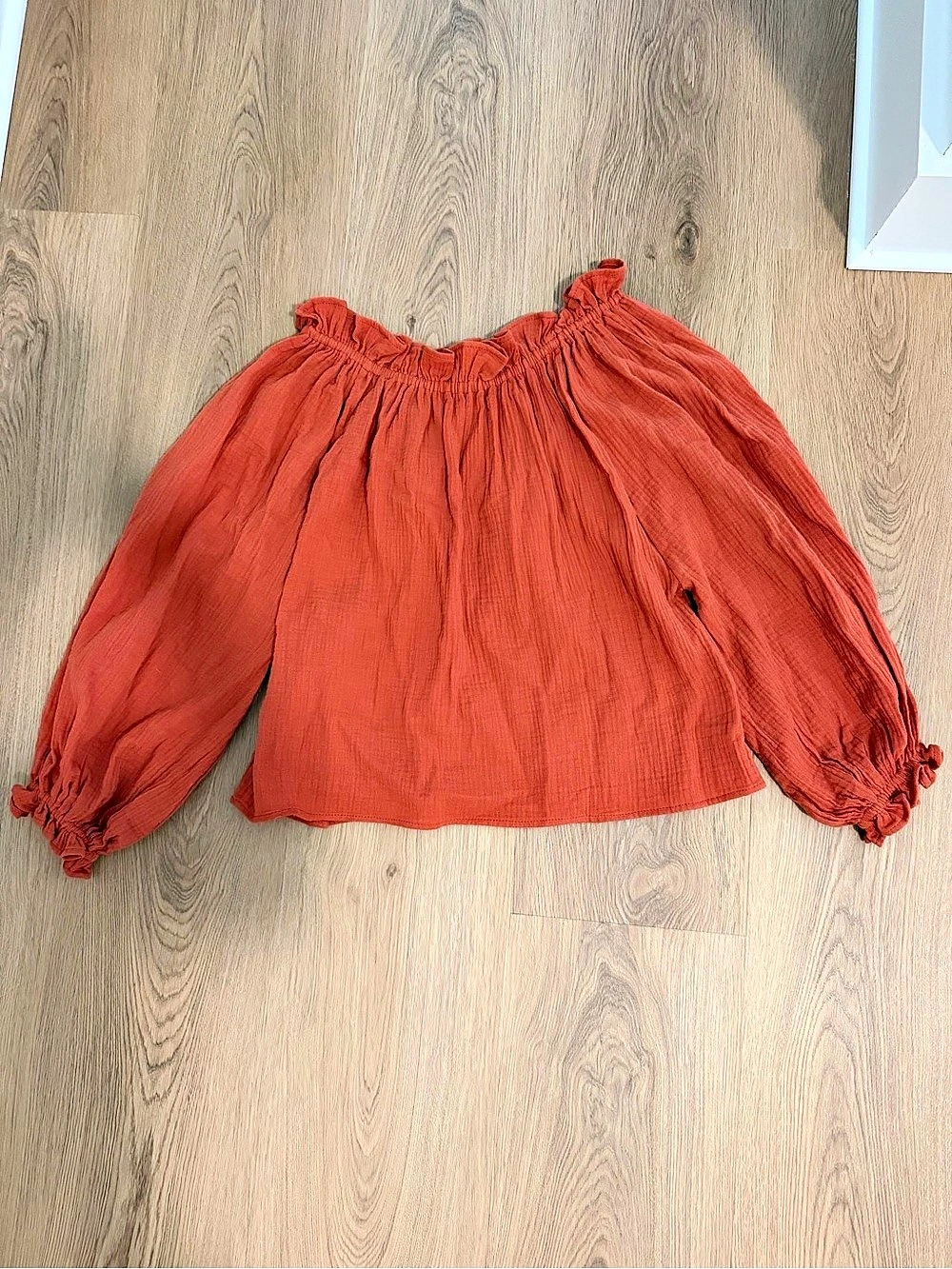 Vici Gathered Neck Blouse in Orange Size Small Like New